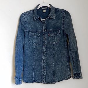 Levi’s Acid Wash Dark Wash Denim Button Down Shirt
